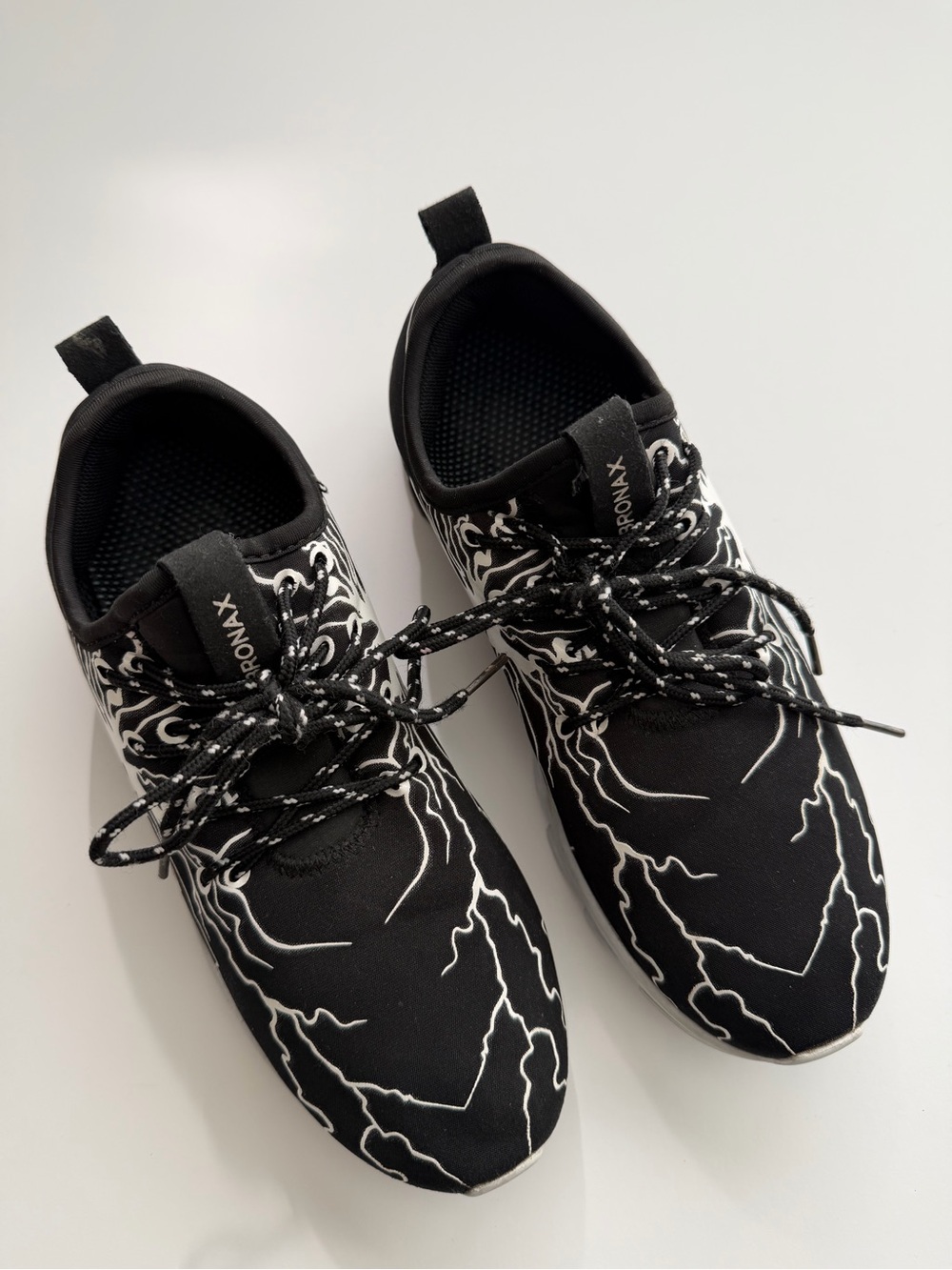 BRONAX Men's Graffiti Personality Sneakers. Sz EU 38